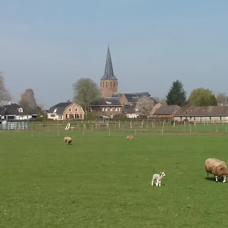 Biologisch B & B Bergh En Bos Bed & Breakfast